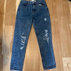 I am selling these jeans because they don’t fit me any more
